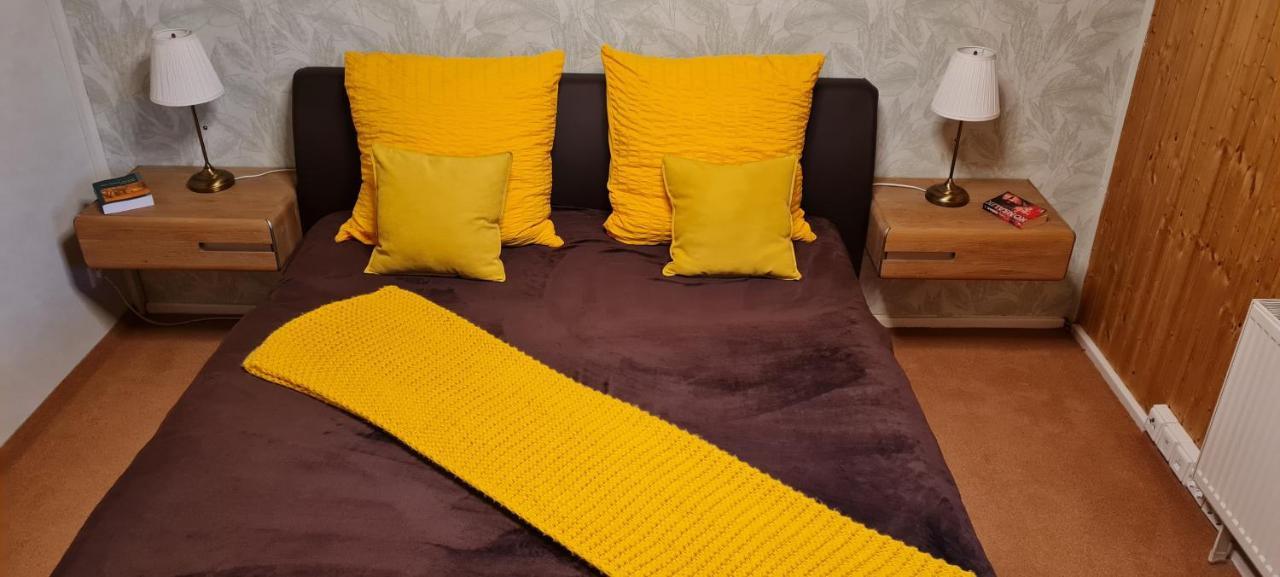 Ferienwohnung Halle/Lettin Halle  ภายนอก รูปภาพ